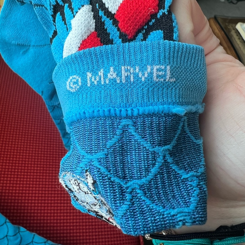CLEARANCE NWOT Stance Marvel Captain America Socks - Picture 6 of 7